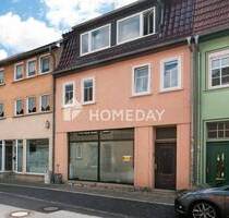 Zwei Häuser - eine Investition mit Potenzial: Wohn- und Geschäftsanwesen mit Charme und Gartenidylle - Stadtilm