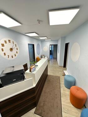 Empfang - 6 Zimmer Büro zur Miete in Isny im Allgäu