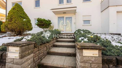Außenansicht 1 - Wohnen mit Komfort: Erdgeschosswohnung mit sonniger Terrasse