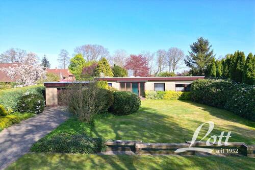 Straßenseitige Hausansicht - Einfamilienhaus mit 115,90 m&sup2; in Westerstede / Ocholt zum Kaufen