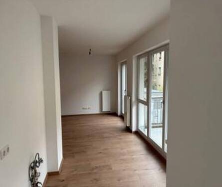 Wohn-/Essbereich Balkon - 