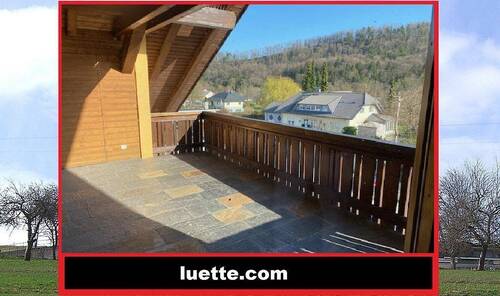 Balkon mit herrlichem Fernblick - Haus im Haus Penthouse Stühlingen, Grenzübergang Zürich, gr. Sonnenblk., Kamin, Badelandschaft, Galerie, Fb-Heiz., ...