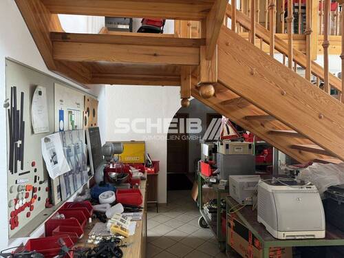 großer Flur, nutzbar - Büro zur Miete in Crailsheim