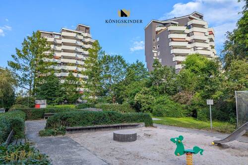 Aussenansicht vom Spielplatz - Ganz oben zuhause: Individuell anpassbare Atelierwohnung mit Penthouse Charakter!