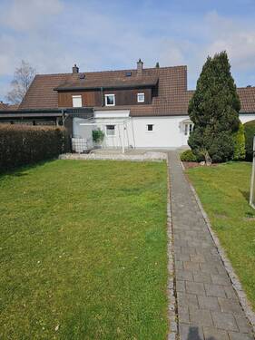 Gartenansicht - 6 Zimmer Mehrfamilienhaus, Wohnhaus zum Kaufen in Waldkraiburg