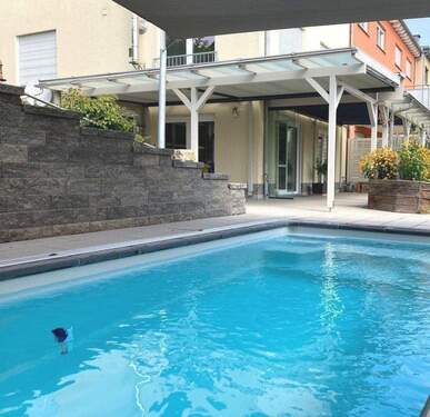 Pool - NEUER PREIS! Großes Haus mit Garten, Pool und Kamin im Norden von Jena zu verkaufen - 145.000 € seit Kauf an Zusatzinvestitionen verbaut
