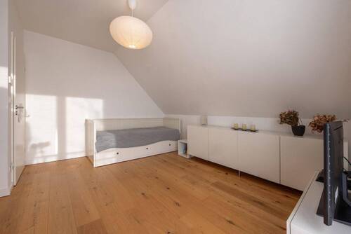 Weitere Zimmer mit 15m2 - 