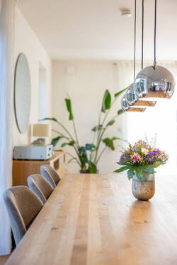 Blick ins Wohnzimmer - 
