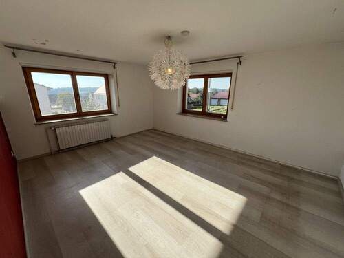 Schlafen - Mehrfamilienhaus, Wohnhaus mit 203,00 m² in Treuchtlingen zum Kaufen