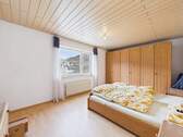 Schlafzimmer - 3 Zimmer Etagenwohnung zum Kaufen in Oberndorf am Neckar / Aistaig