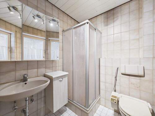 Bad - Etagenwohnung mit 86,00 m&sup2; in Oberndorf am Neckar / Aistaig zum Kaufen