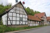 Ansicht von der Straße - 1 Zimmer Mehrfamilienhaus, Wohnhaus in Helbedündorf