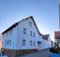 *** Charmante Hofreite mit großzügigen Innenhof und Nebengebäude *** - Usingen Wernborn