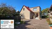 Zwischen Haus und Nebengebäude!.jpg - 5 Zimmer Einfamilienhaus zum Kaufen in Anklam
