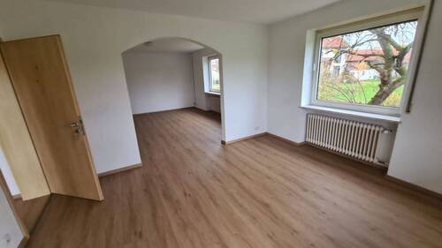 Bild 6 - Großes Wohnhaus - für 2-3 Generationen oder gewerbliche Nutzung geeignet