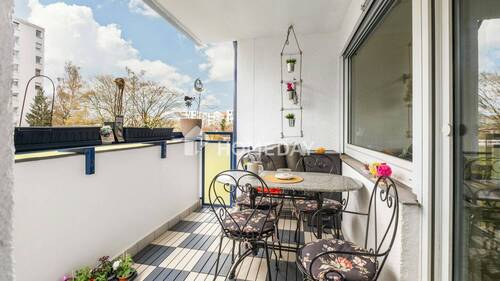 Loggia 1 - Etagenwohnung mit 90,00 m&sup2; in München zum Kaufen