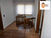 Flur mit Treppe zum Haus 2 - 