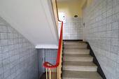Treppenhaus - Etagenwohnung mit 55,00 m² in Köln / Nippes zum Kaufen