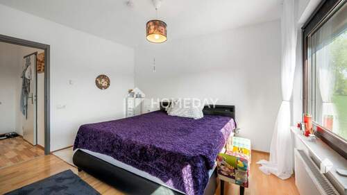 2. OG Schlafzimmer 2 - 
