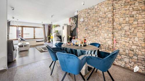 1. OG Esszimmer 2 - Gemütliches Reihenmittelhaus mit großer Terrasse, Garten, EBK und Kaminofen in schöner Lage