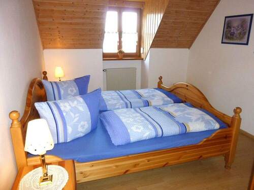 Schlafen - Etagenwohnung mit 49,00 m² in Pleinfeld zur Miete