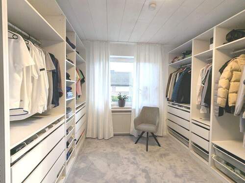 Ankleide-/Kinder-/Arbeitszimmer - 