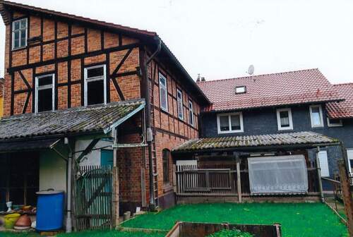 Blick vom Garten aufs Haus - 