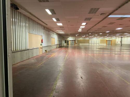 IMG_3689 - Düren: provisionsfreie Vermietung 1.300 m² beheiz. Produktions- und Lagerfläche u. Büroraum