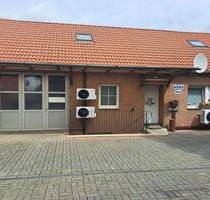 Attraktive Gewerbeeinheit mit Büroflächen, Lager und Entwicklungspotenzial in Duisburg-Buchholz