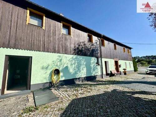 Hausansicht - 8 Zimmer Einfamilienhaus zum Kaufen in Thermalbad Wiesenbad OT Neundorf