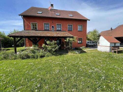 Ansicht Süden mit Vordach - 6 Zimmer Bauernhaus, Landhaus in Beratzhausen