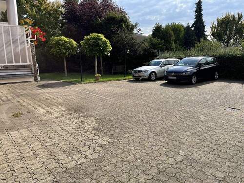 PKW-Stellplatz - 