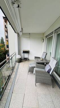 Balkon mit Markise - Wohnen leicht gemacht - Stadtmitte Pforzheim - direkt am Ufer der Enz“