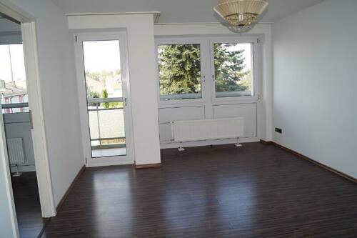 Wohnen - Kleine 2-Zimmer-Wohnung mit Balkon
