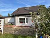 Terrasse und Haus - 3 Zimmer Einfamilienhaus zum Kaufen in Oranienburg