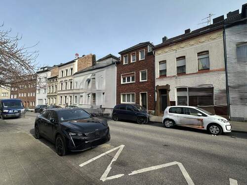 Straßenansicht - 6 Zimmer Einfamilienhaus zum Kaufen in Düren