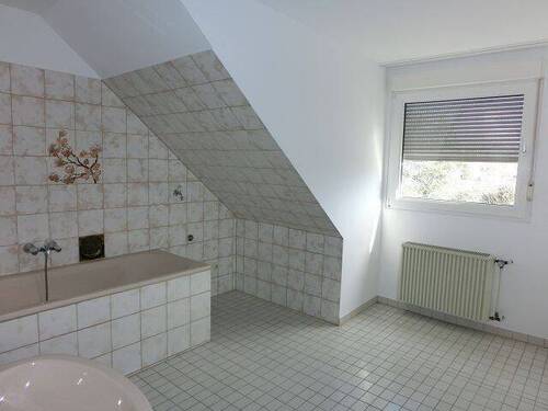 Badezimmer vor Renovierung - 