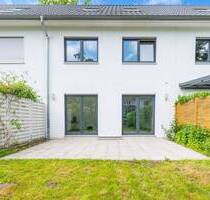 ?? Familientraum am Flughafen-See: Modernes RMH mit 5 Zi., Garten & Fußbodenheizung & Gäste Bad - Berlin Reinickendorf