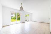 Wohnzimmer - 5 Zimmer Reihenmittelhaus zum Kaufen in Berlin