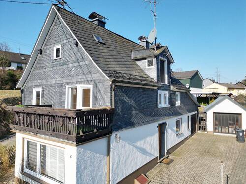 Ansicht - 5 Zimmer Mehrfamilienhaus, Wohnhaus zum Kaufen in Siegen