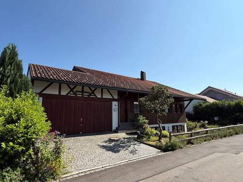 Hausansicht - 6 Zimmer Einfamilienhaus zum Kaufen in Argenbühl