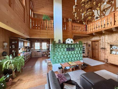 Wohn-Esszimmer mit Kachelofen - 