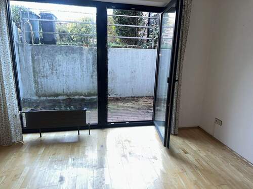 Ausgang untere Terrasse - 