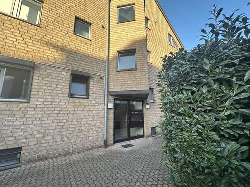 Eingang - 4 Zimmer Terrassenwohnung zum Kaufen in Düren