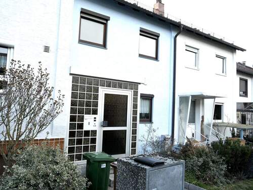 Ansicht 1 Eingangsseite - 5 Zimmer Reihenmittelhaus in Stuttgart (-Bergheim)