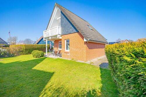 Geräumig - 4 Zimmer Mehrfamilienhaus, Wohnhaus zum Kaufen in Schönberg