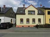 DSCI5626 - Teilsaniertes EFH mit Grundstück, Zufahrt, Garage und Werkstatt in ländlicher Lage zu verkaufen!