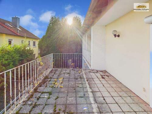 Große Sonnen-Terrasse im Obergeschoss_04 - Einfamilienhaus mit 185,00 m² in Kahl am Main zum Kaufen