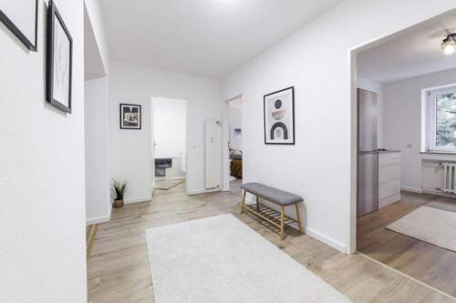 Diele - **Leer und Provisionsfrei** 3-Zi.-Wohnung Stellplatz