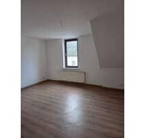 großzügige 4 Raum-Wohnung mit 2 Bädern im Dachgeschoss - Waldheim